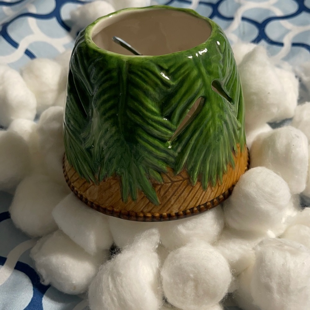 New Home Interiors  palm leaf small candle topper